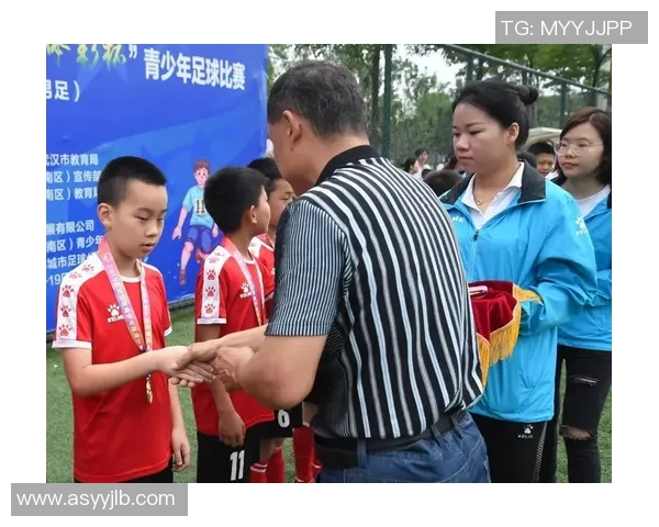 武汉足球队在足球比赛经验排行榜中荣登第六名展现实力与潜力 武汉足球队在足球比赛经验排行榜中荣登第六名展现实力与潜力