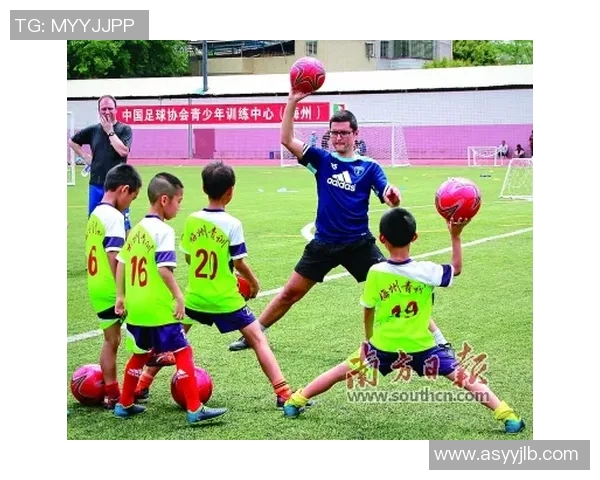 足球明星马甲线的秘密训练法与饮食秘诀揭秘